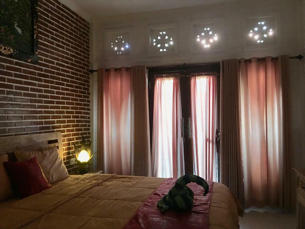 Mikuk Homestay Canggu Экстерьер фото